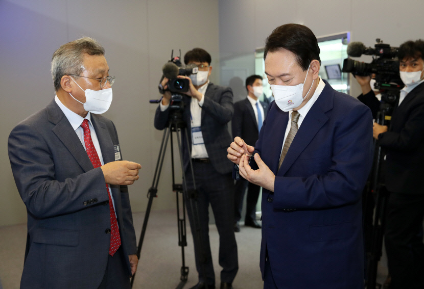 尹 대통령이 찾은 대구로봇기업 아진에스텍는 어떤 기업?