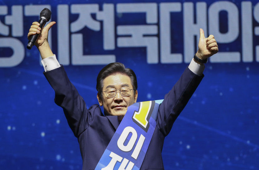[속보] 민주 신임 당 대표 이재명...압도적 표차 선출
