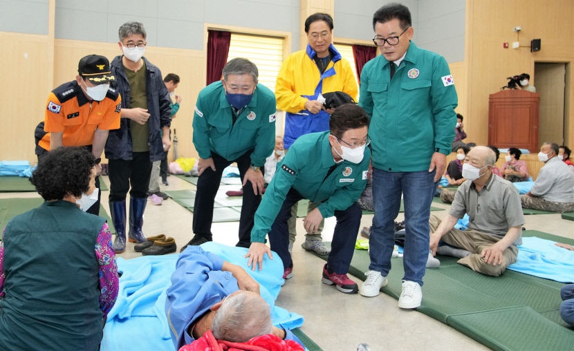 경주시의회, 태풍 힌남노’ 피해 복구 현장 방문