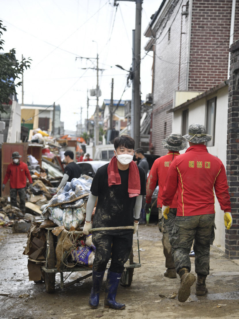 이준석, 포항서 비공개 수해 복구 봉사활동(종합)