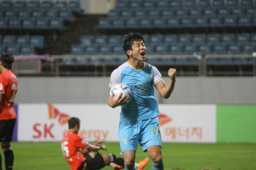 제주 원정서 무승부 챙긴 대구FC…강등권 탈출 불씨는 살려놨다