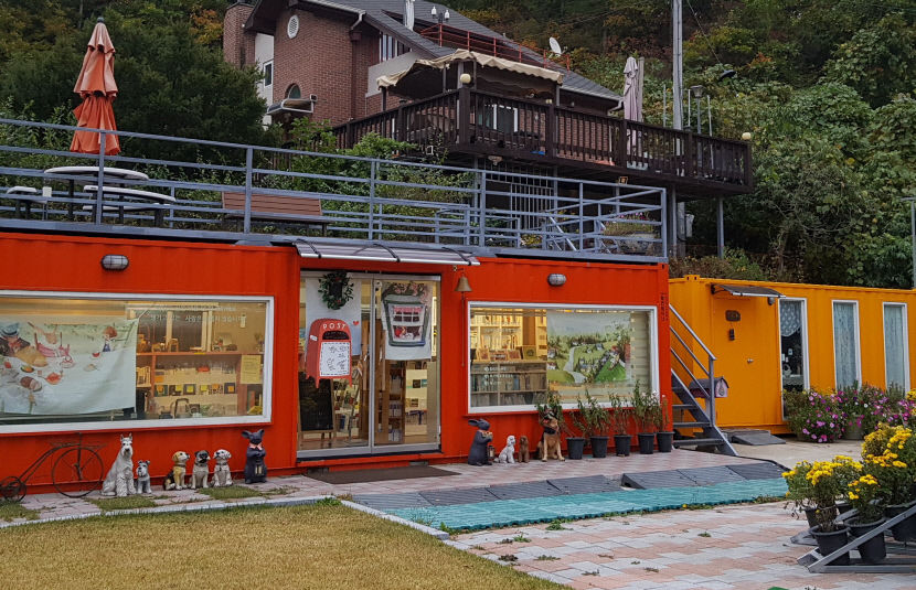 [봉화 가볼만한 곳] 봉화 잔디마당 열린 책방 한적한 자연 벗삼아 독서 삼매경