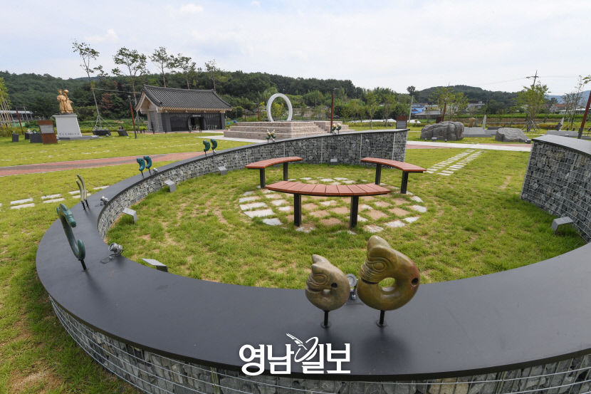 [골목부터 바닷길까지, 포항 힐링로드 .12·] 해병대문화로드…100만 예비역 팔각모 사나이들 추억·애환 고스란히
