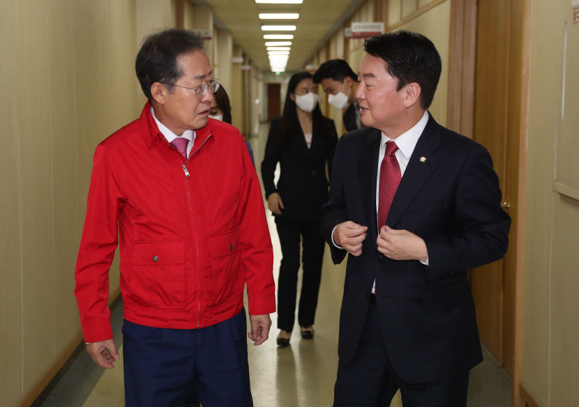 홍준표·안철수 당 운영 기가 막혀 정상화 한목소리
