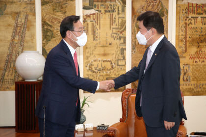 국민의힘 주호영 원내대표, 꽉 막힌 與野 관계 물꼬 틀지 관심