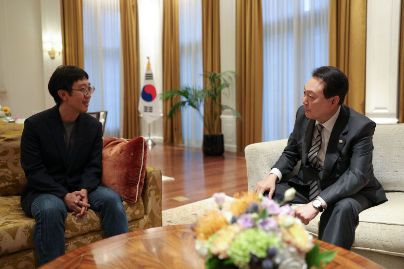 윤대통령 투자유치, 허준이 교수·저명인사 만남 등으로 3박4일 뉴욕 일정 마무리