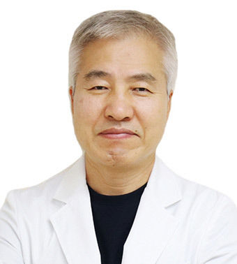 [전문의에게 듣는다] 흉벽 기형 오목가슴·새가슴 어릴 때부터 진단·치료해야