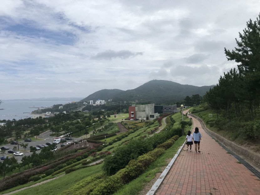 [포항 가볼만한 곳] 갯마을 차차차 바다가 한눈에…포항 사방기념공원