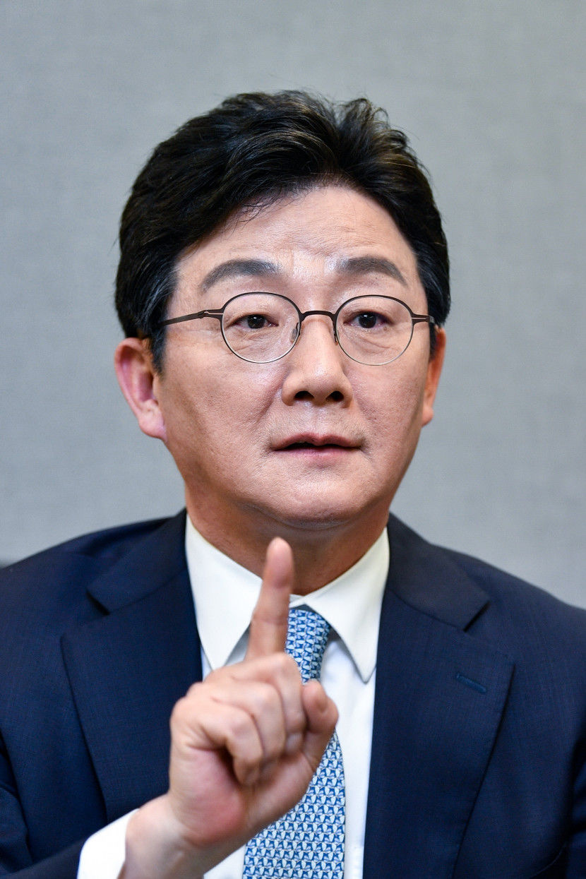 유승민, 범보수 대권 적합도 깜짝 선두…경쟁 주자들 견제 나서