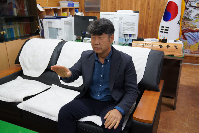 [경북 시·군의회 의장에게 듣는다] 임승필 울진군의회 의장 군민 삶 근본적 변화 위해 관련 법령 꼼꼼히 고쳐나갈 것