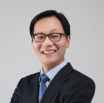 [전문의에게 듣는다] 비문증, 시야 가려보이면 반드시 정밀검사 받아라
