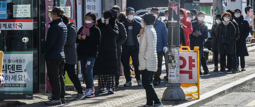 [코로나19, 어느덧 천일]  싸우고 좌절하고 공존을 도모하고 종식 희망했다