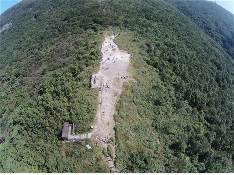 [名山 팔공산, 23번째 국립공원 이름 올릴까] (2) 새롭게 태어난 무등산…국립공원 지정 10년, 흙 날리던 훼손지에 자연이 돌아왔다