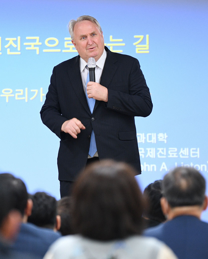 인요한 교수 대단한 한국…청년들 남북통일 깊게 생각해야