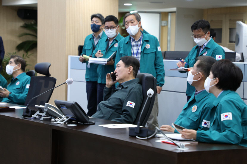 이태원 참사에 尹대통령 정부청사서 중대본 회의…앞서 긴급상황점검회의·긴급지시도
