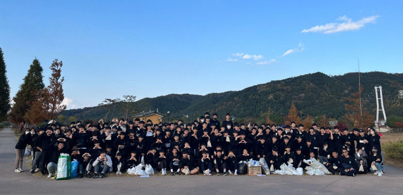 함창중, 경천섬에서 사제동행 플로깅으로 쓰레기 줍기 실천