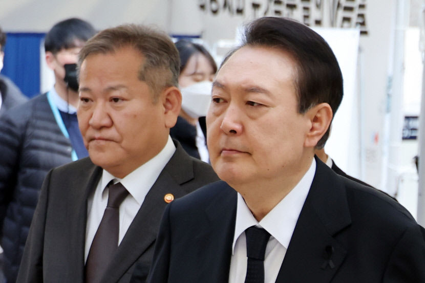 尹 이태원 사고 원스톱통합지원센터 개설…대통령실 경찰 감찰 外 다른 방안도 고민
