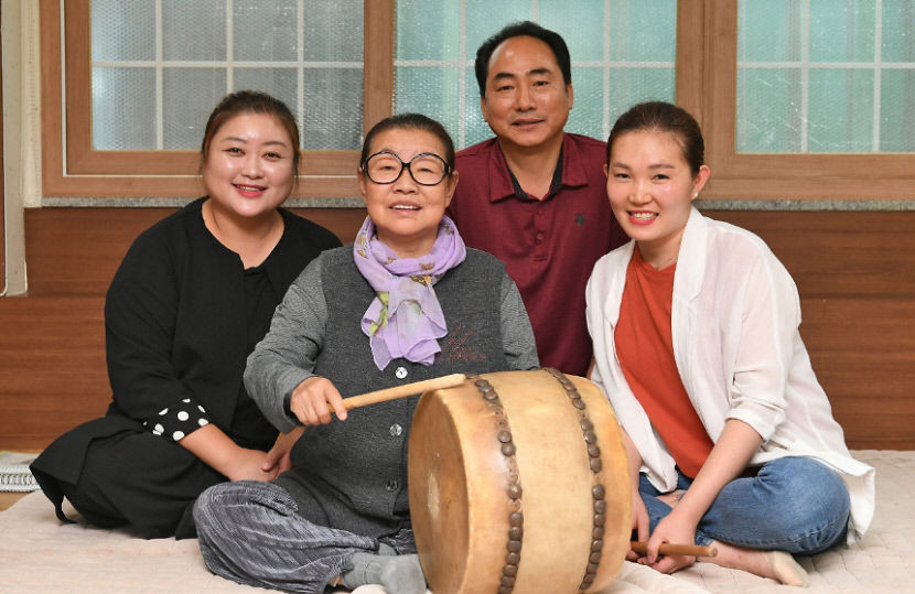 [인물로 보는 대구문화 (40)] 이명희, 37세에 김소희 문하 들어…판소리 이수 무형문화재