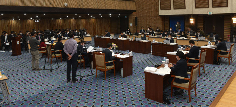 경북도의회 문화환경위 행정사무감사, 화두는 경북문화관광공사 법인카드 사용