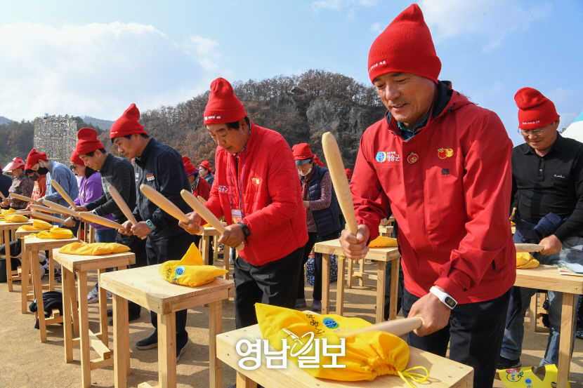 [대한민국 선진농업 1번지, 산소 카페 청송 .15·(끝)] 청송사과축제…지역축제서 전국축제로…황금빛 사과, 세상을 밝히다