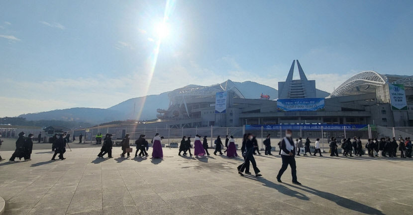 [포토뉴스] 20일 대구에서 열리는 신천지 10만명 행사, 오전 분위기는?