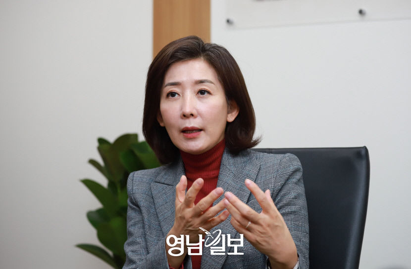 [토크 人사이드] 나경원 저출산고령사회위원회 부위원장 대통령에게도 할 말 하는 당대표 필요…전대출마 상황 지켜볼 것