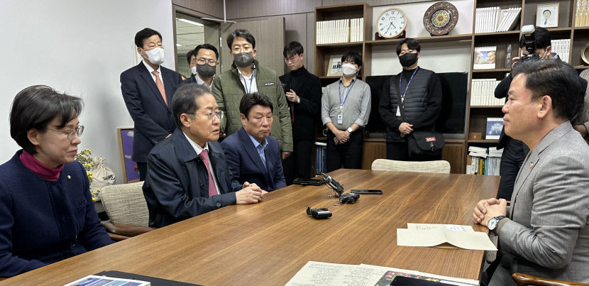 홍준표 TK신공항 특별법 처리되면 광주도 어렵지 않아…야당 설득 총력전