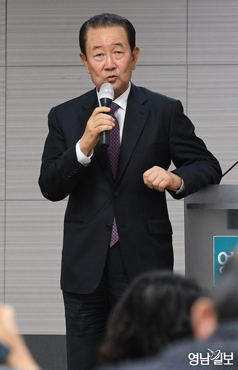 박주선 前 의원과거에 얽매여 비난하기보다 손잡고 나가야…