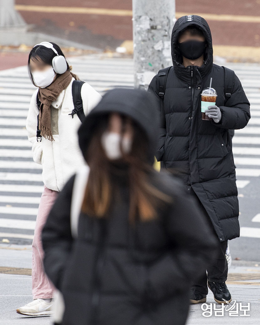 [포토뉴스] 한파 속 얼죽아