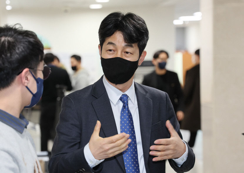 文 서해 피격 사건, 내가 최종 수용…도 넘지 마라