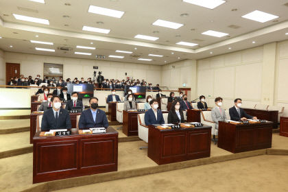 주민반발 산 대구 수성구의회, 주민자치위원회 인사 제한 둔 조례안 보류