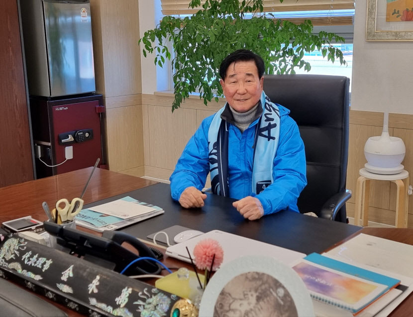 우성철강(주) 김영만 회장, 대구FC 1억 후원 약정