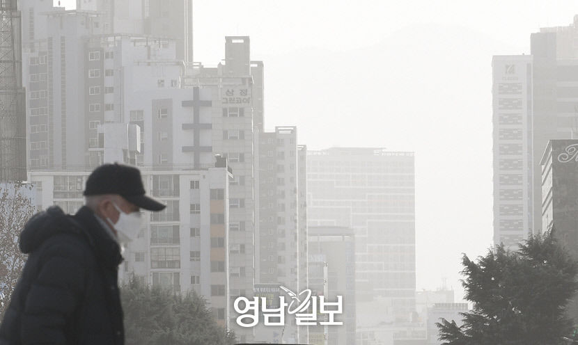 [포토뉴스] 8년 만의 12월 황사