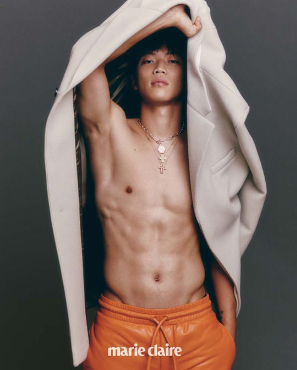 황희찬2.jpg
