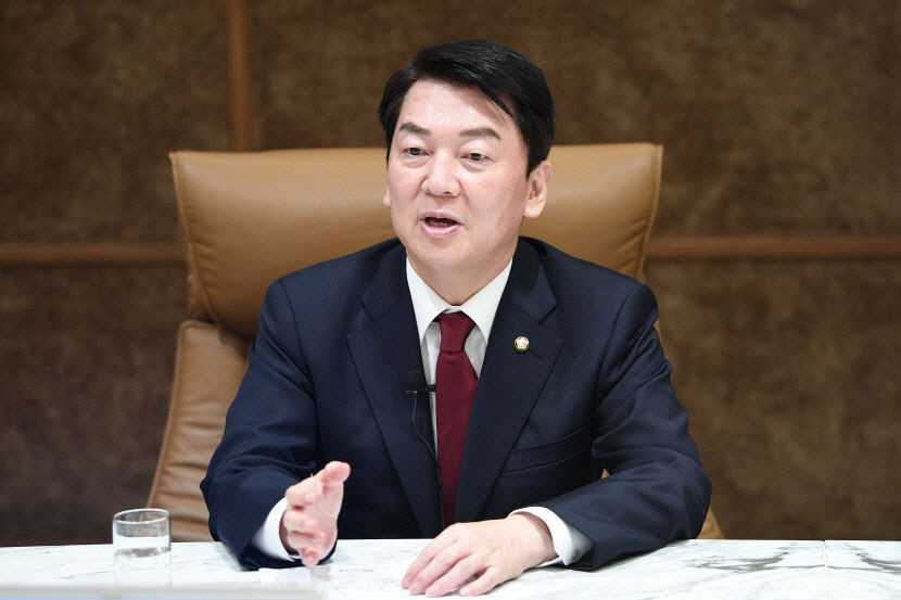 국민의힘, 전대 룰 당원 100%로…당권 주자들 TK방문 잇따라
