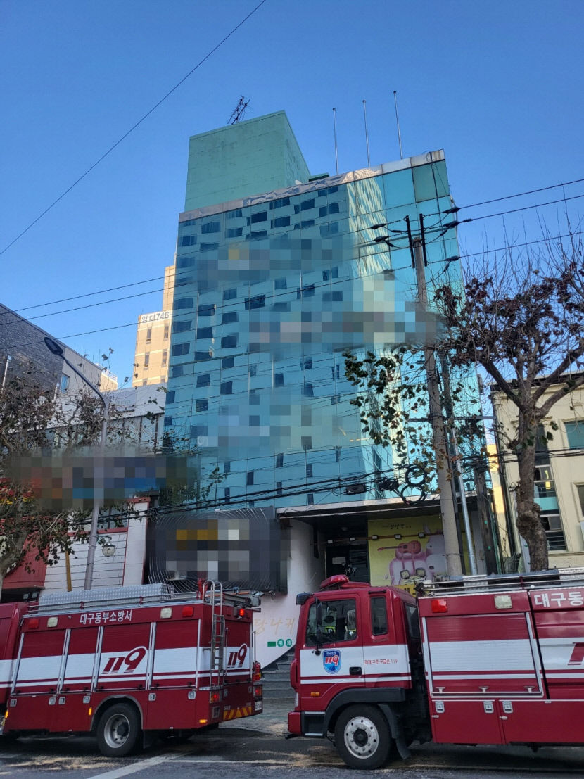 대구 동구 무도장 화재로 사상자 3명 발생…경찰 방화 추정