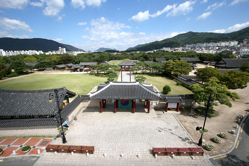 [이도국의 영남좌도 역사산책] 영남악부, 유배지에서 영남을 노래하다