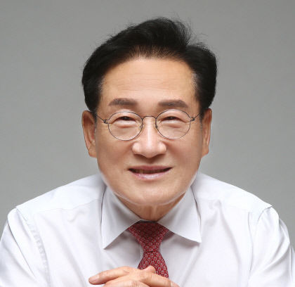 [경북 시군 단체장 신년 인터뷰] 최기문 영천시장 대구 군부대 유치에 총력…지역경제 활성화할 것