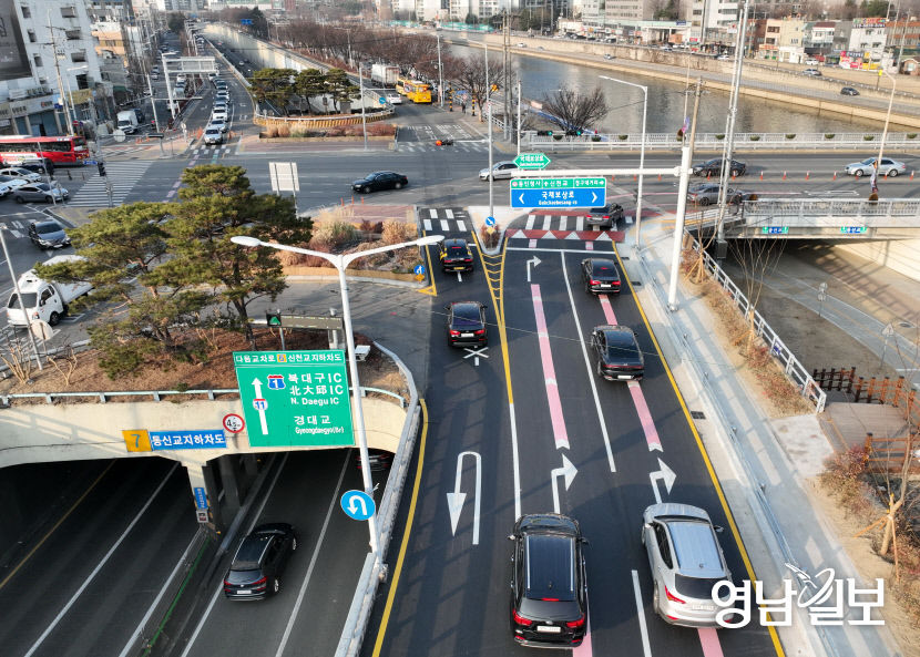 [포토뉴스] 상습 정체되던 대구 신천대로 동신교 진출로 확장 완료