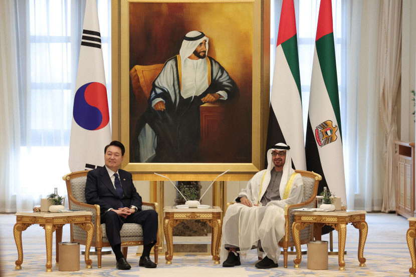 韓-UAE 정상회담...원자력·기후변화 등 전방위 협력 강화