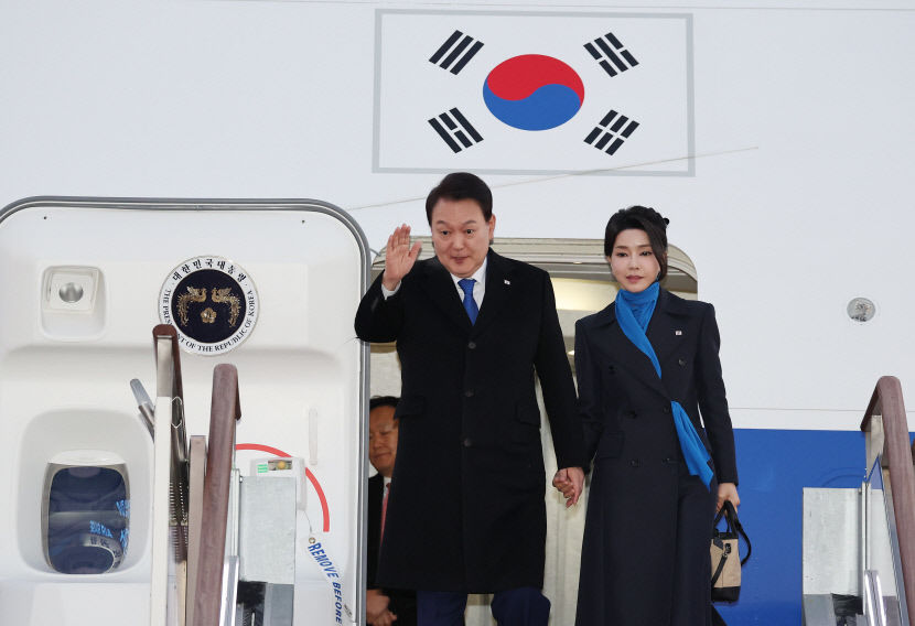 尹대통령 30%대 후반 지지도 경제 외교 성과로 반등할까