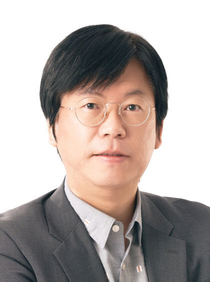 포스텍 연구팀 녹내장 안압 진단·치료 스마트 콘택트렌즈 개발