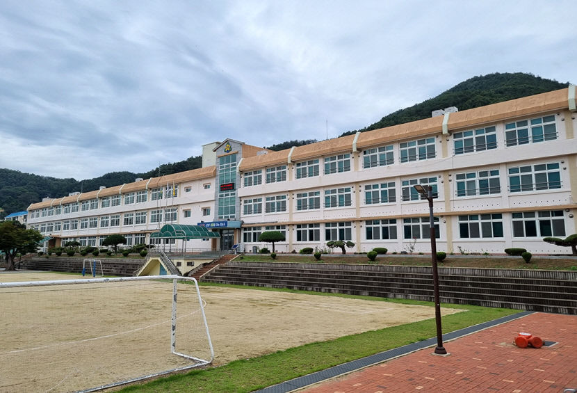 180억 투자 ICT 스마트 교실 구축…미래 100년 학습 위한 힘찬 날갯짓