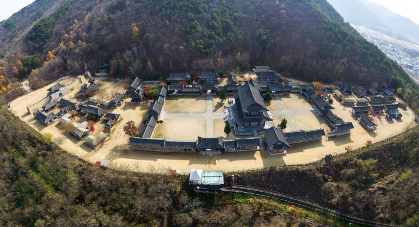 문경새재와 오픈세트장 2월의 가볼만한 곳 뽑혀