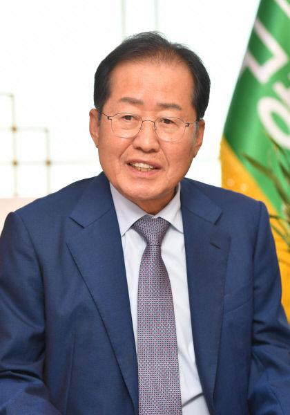 홍준표 최모 의원 홀로 허욕…또 다시 PK, TK 갈등만 폭발할 것