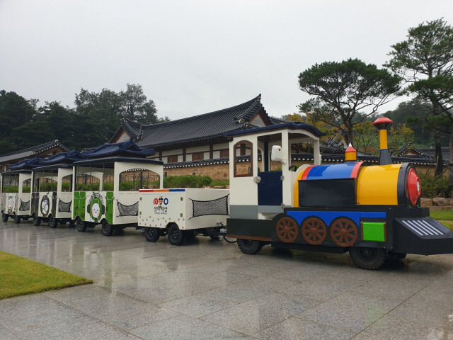 경찰, 영주 선비세상 전기기관차 납품 비리 의혹…관련 부서 압수수색