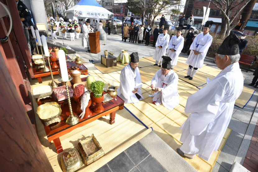 [포토뉴스] 민초를 위해 사재 털어 제방을 축조한 이서공 향사 봉행