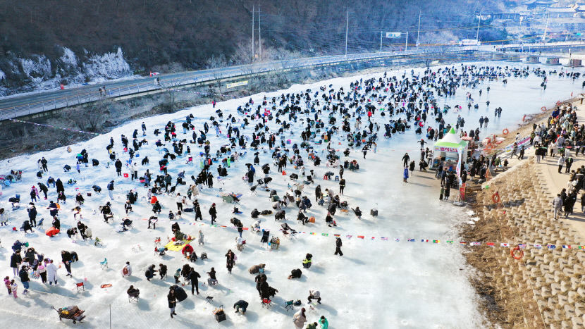 안동 암산얼음축제 9일간 27만명 다녀가…겨울축제 마침표