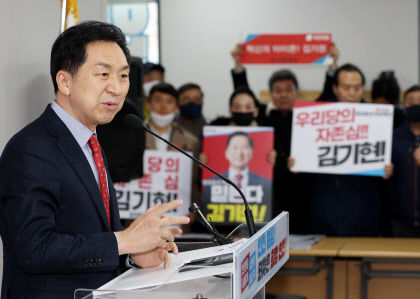 국민의힘 전대 갈등 극한…尹 安 엄중경고해야 vs 安 윤핵관, 연대 표현 안 쓰겠다