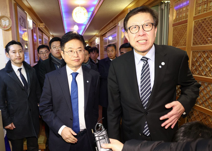 영남권 5개 시·도지사 TK·가덕 신공항 건설에 힘 모으자